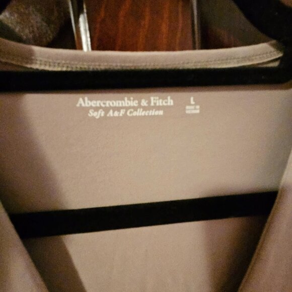 A&F Bodysuit Large V-Neck - Picture 3 of 3